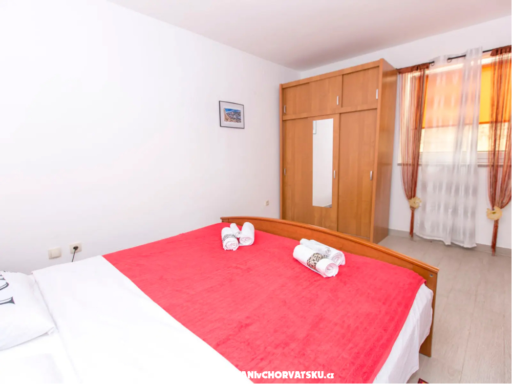 Beachfront Ferienwohnungen Laszlo - Karlobag Kroatien