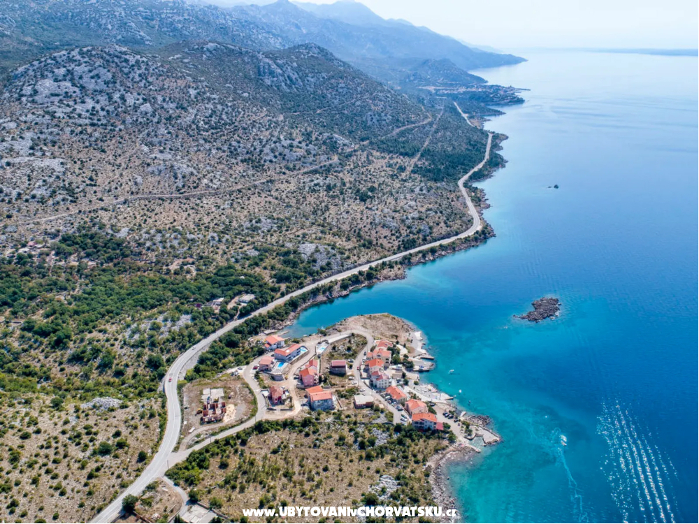 Beachfront Ferienwohnungen Laszlo - Karlobag Kroatien
