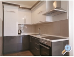Beachfront Haus Robert mit Pool - Karlobag Kroatien