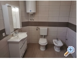 Beachfront Haus Robert mit Pool - Karlobag Kroatien