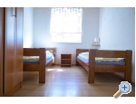 Beachfront Holiday Haus Ivana with - Karlobag Kroatien