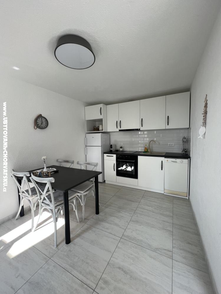 Huis Matea - Karlobag Kroatië