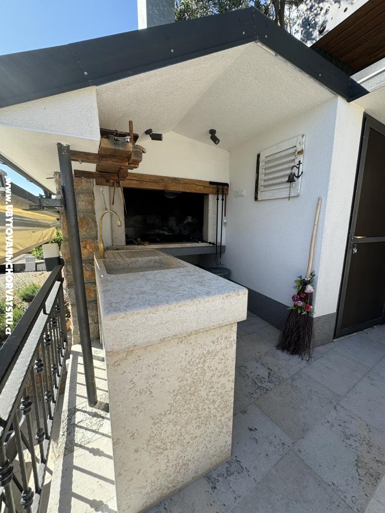 Huis Matea - Karlobag Kroatië