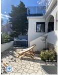 Haus Petra am Strand - Karlobag Kroatien