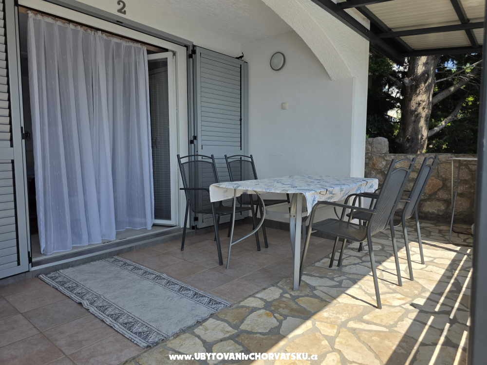 Apartm�ny Palma - Karlobag Chorvatsko