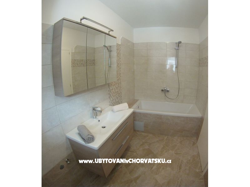 Apartment Barbara – Ferienwohnung Kastela, Kroatien – Foto 14