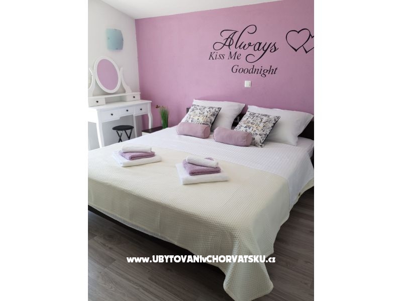 Apartment Dejana – Ferienwohnung Kastela, Kroatien – Foto 1