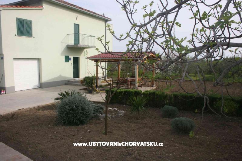 Apartment Klara – Ferienwohnung Kastela, Kroatien – Foto 7