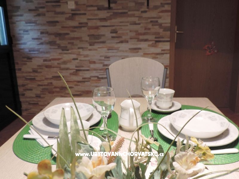 Apartment Lucija – Ferienwohnung Kastela, Kroatien – Foto 5