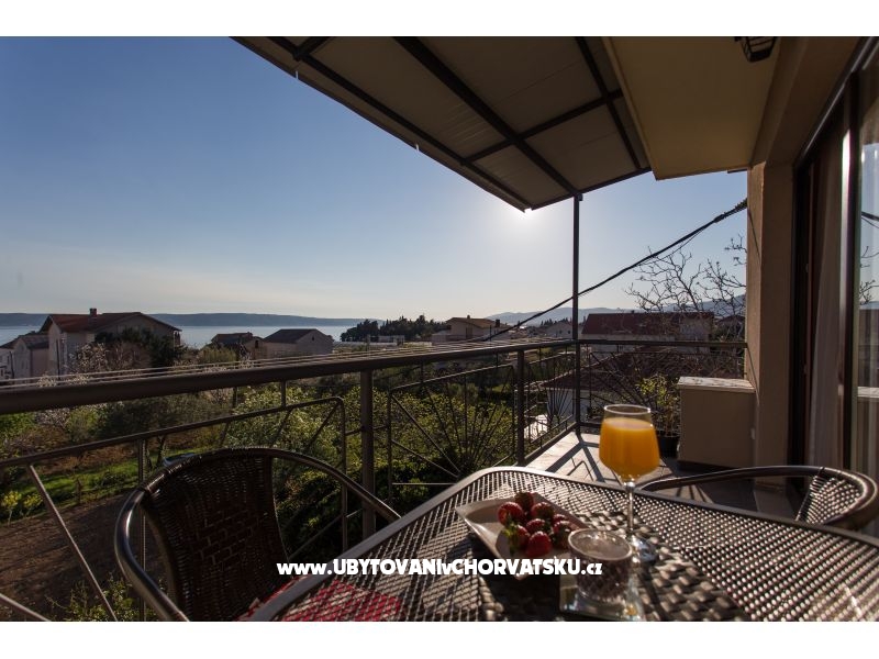 Apartment Luka – Ferienwohnung Kastela, Kroatien – Foto 1