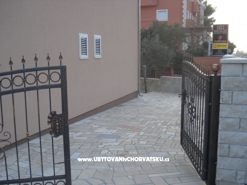 Apartment Mira 5+2 – Ferienwohnung Kastela, Kroatien – Foto 4