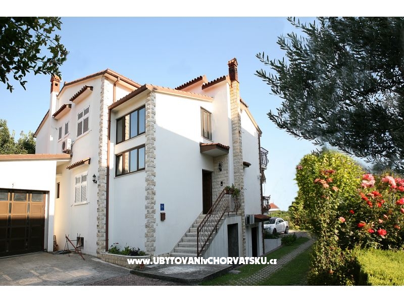 Appartements Božana – Ferienwohnung Kastela, Kroatien – Foto 1