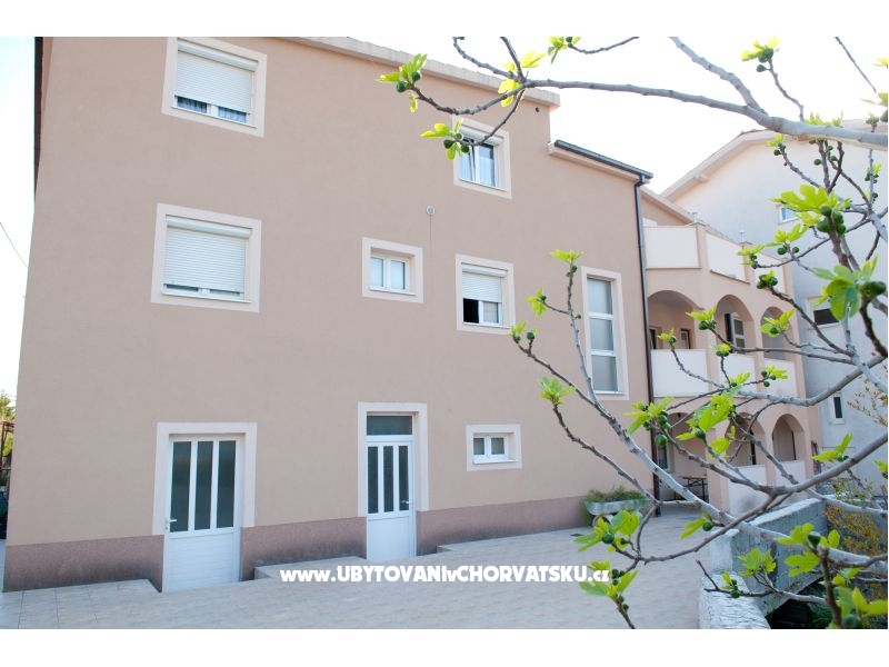 Apartmány Brnas – ubytování Kaštela, Chorvatsko – foto 1