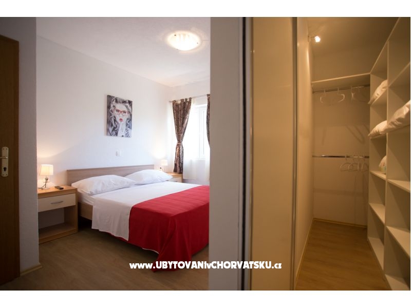 Appartements Duje – Ferienwohnung Kastela, Kroatien – Foto 1