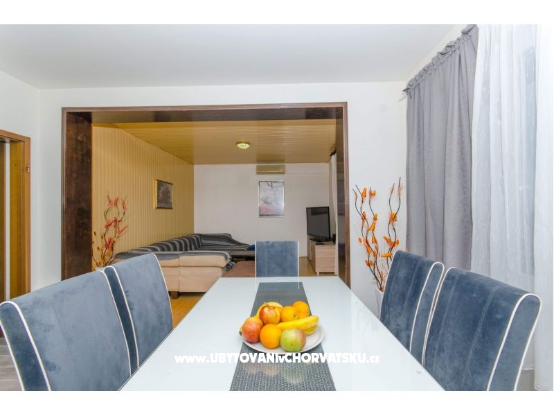 Appartement Viki – Ferienwohnung Kastela, Kroatien – Foto 2