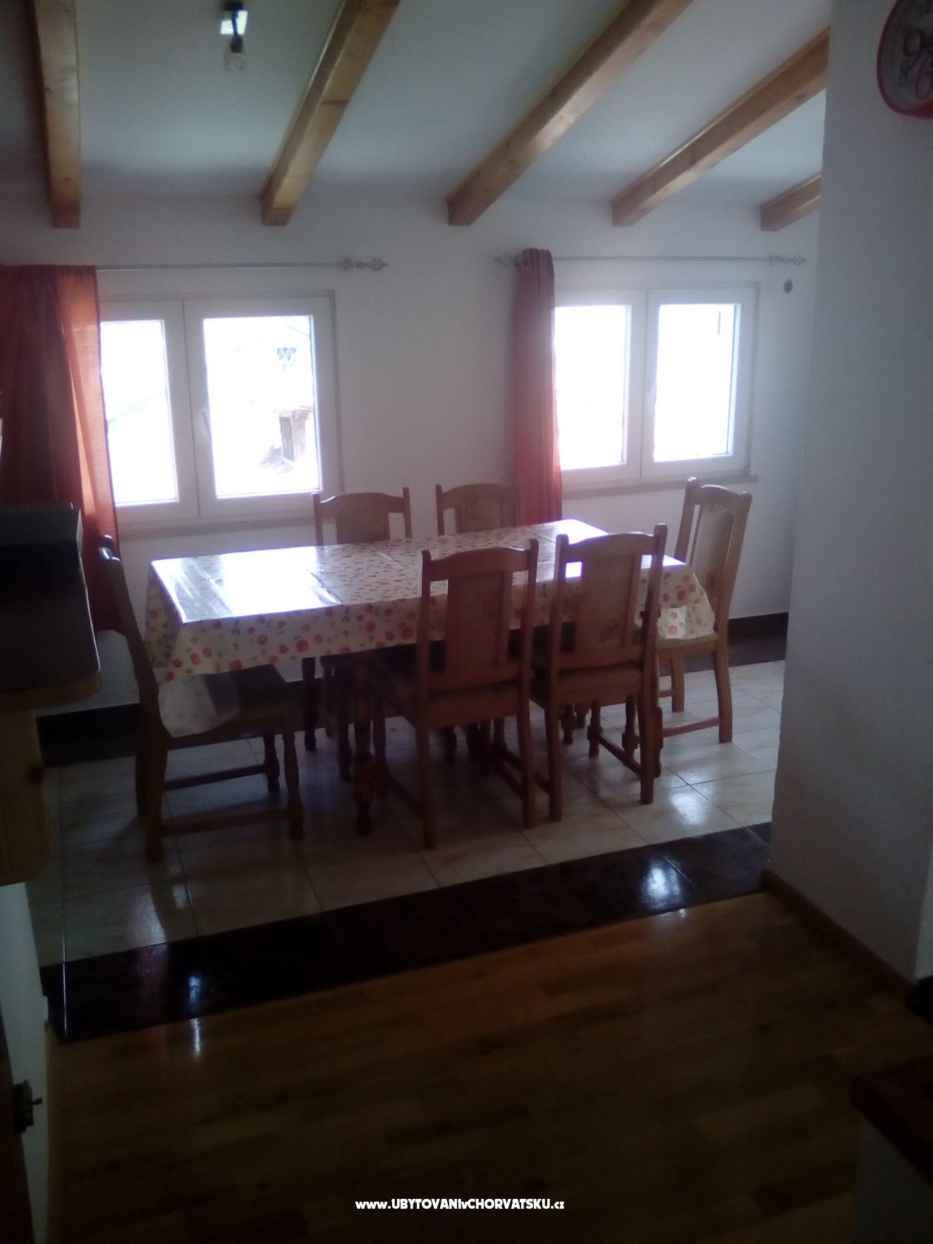 Ferienwohnungen Mare 2 – Ferienwohnung Kastela, Kroatien – Foto 1