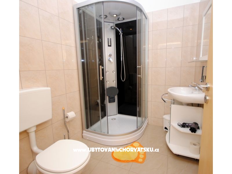 Deluxe Ferienwohnungen Red Sunset – Ferienwohnung Kastela, Kroatien – Foto 15