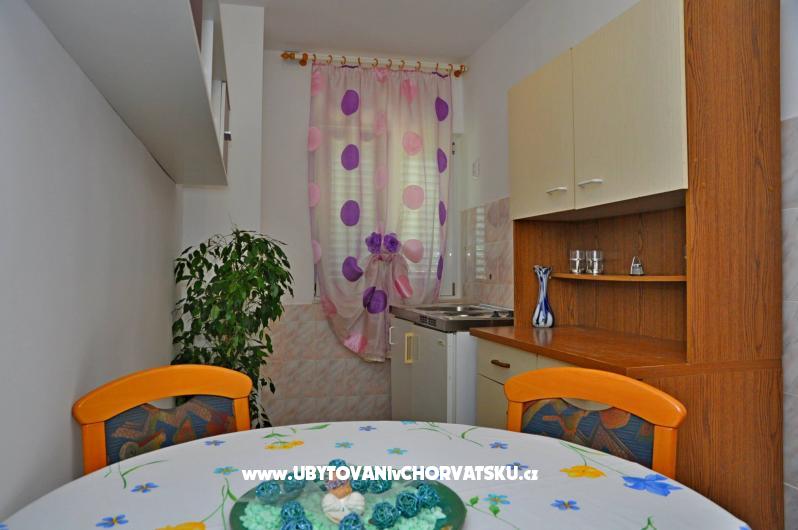 Ferienwohnungen Sun and Sea – Ferienwohnung Kastela, Kroatien – Foto 4