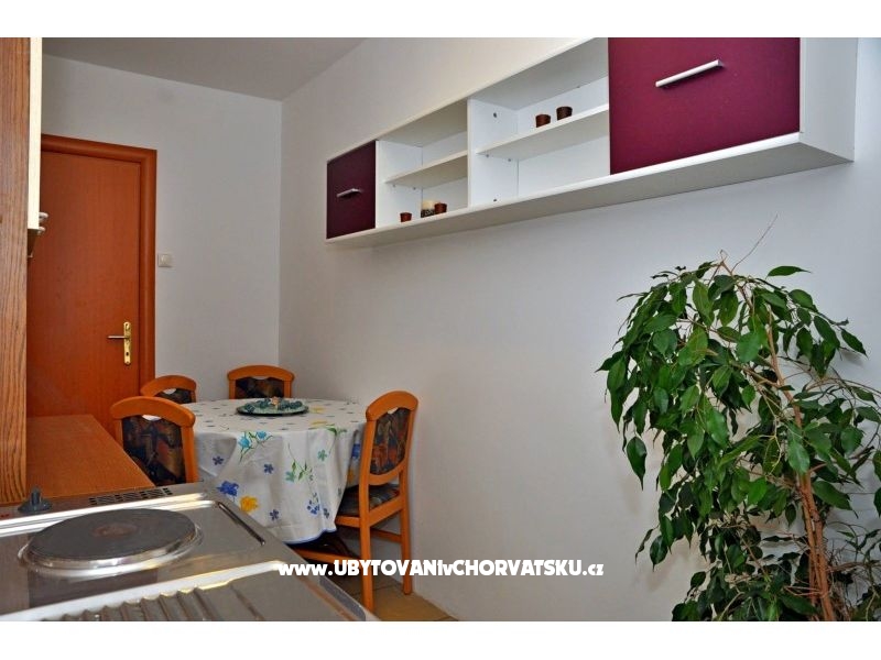 Ferienwohnungen Sun and Sea – Ferienwohnung Kastela, Kroatien – Foto 8