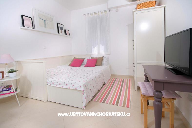 4 star studio apartment – Ferienwohnung Kastela, Kroatien – Foto 1