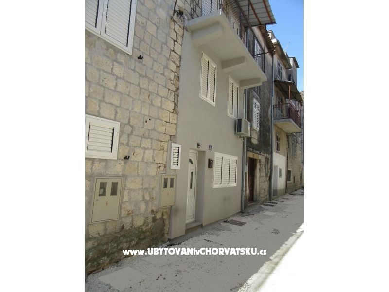 Holiday Home Sara- Kastel Stafilic – Ferienwohnung Kastela, Kroatien – Foto 2