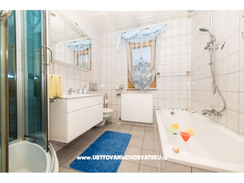 Miraholiday Haus – Ferienwohnung Kastela, Kroatien – Foto 15