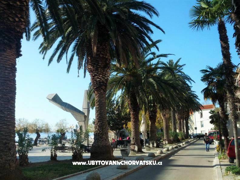 Sea-side Appartement – Ferienwohnung Kastela, Kroatien – Foto 1