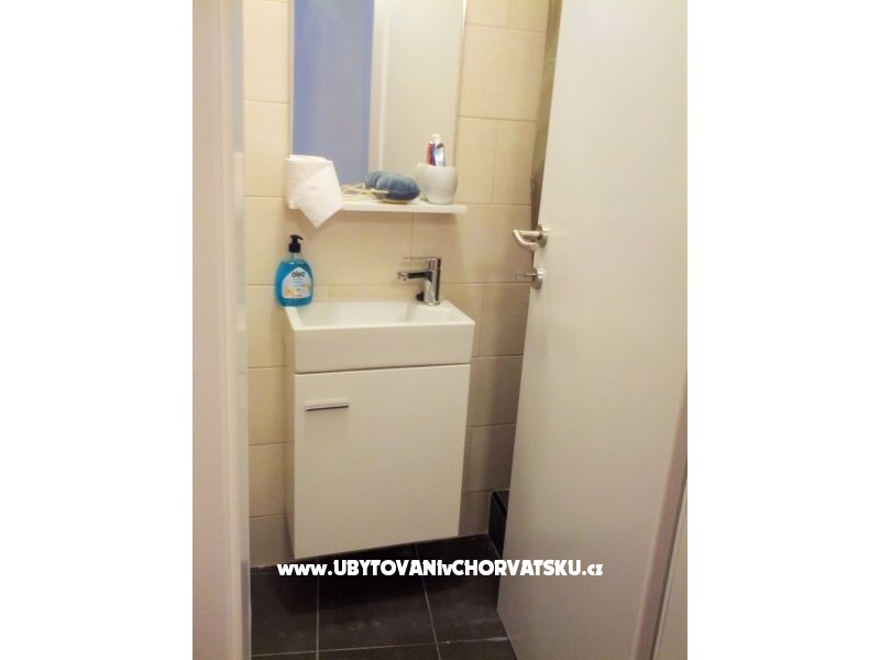 Sea-side Appartement – Ferienwohnung Kastela, Kroatien – Foto 15