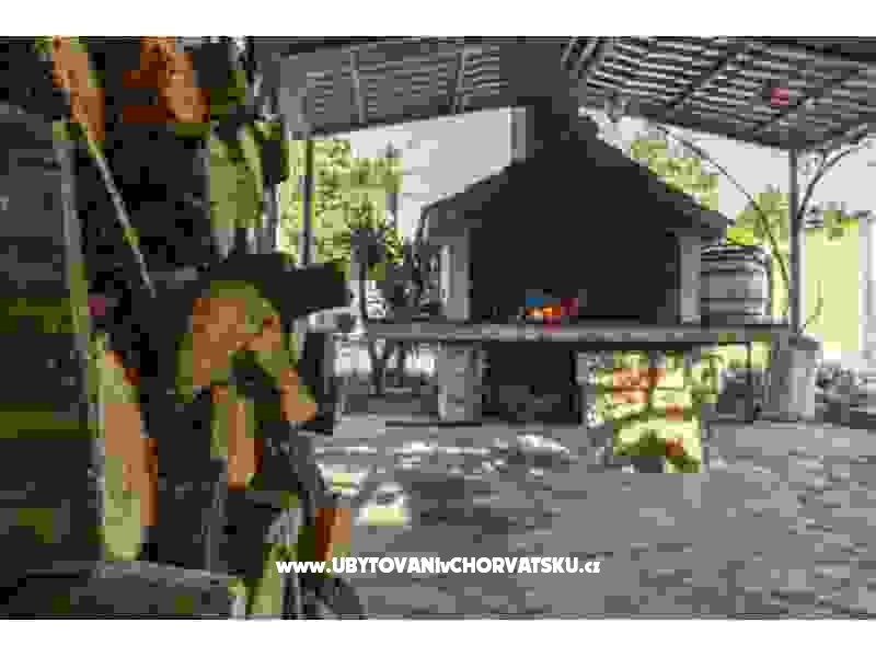 Villa Ferienwohnungen Julca – Ferienwohnung Kastela, Kroatien – Foto 10