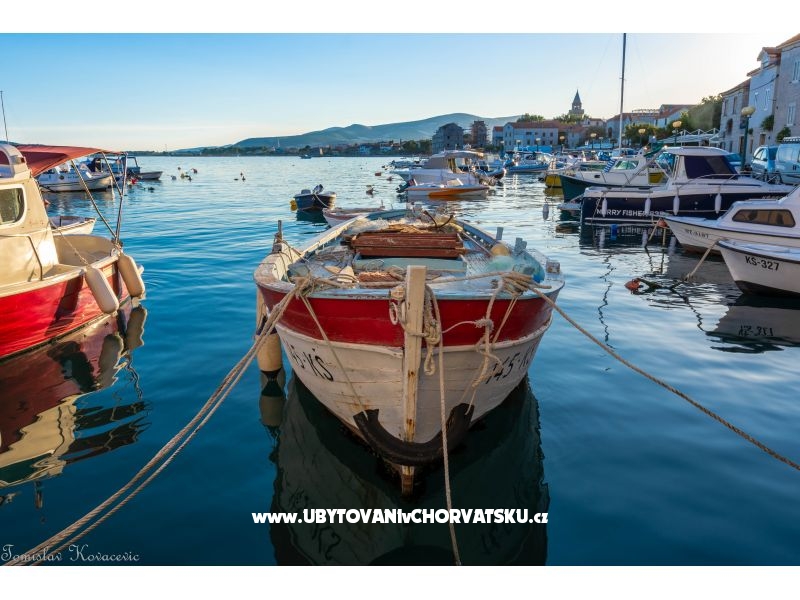 Villa Ferienwohnungen Julca – Ferienwohnung Kastela, Kroatien – Foto 14