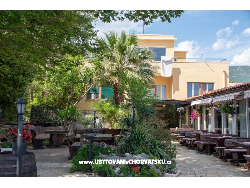 Villa Ferienwohnungen Julca – Ferienwohnung Kastela, Kroatien – Foto 2