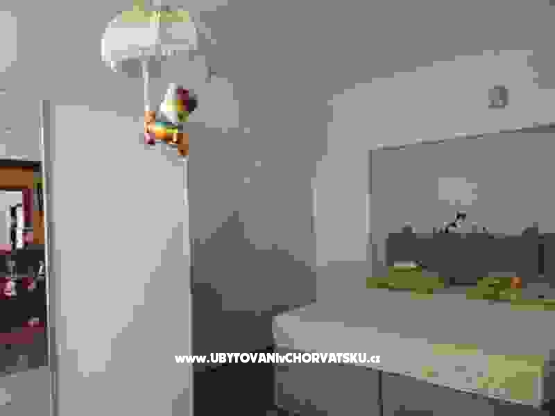 Villa Ferienwohnungen Julca – Ferienwohnung Kastela, Kroatien – Foto 6