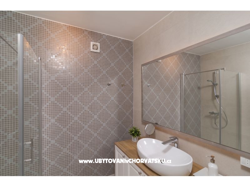 Villa Greta – Ferienwohnung Kastela, Kroatien – Foto 3