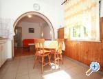 Apartmaji Kayser - ostrov Krk Hrvaka