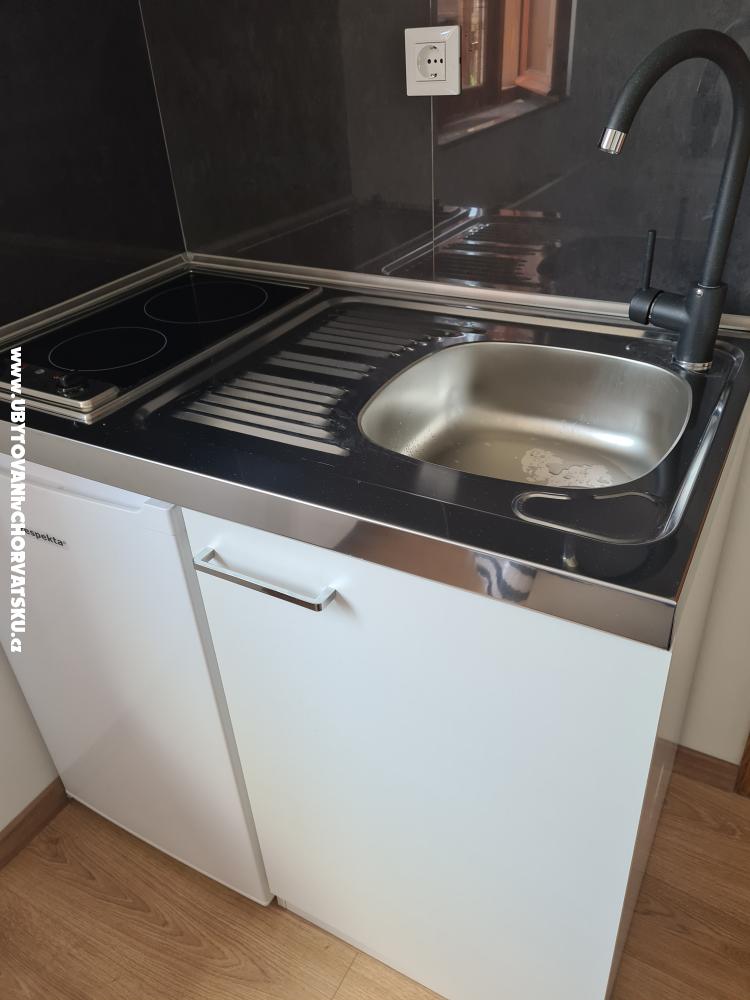 Apartmani Petrovi� - ostrov Krk Hrvatska