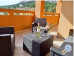 Apartm. Vlahini Mirjana i Valerija - ostrov Krk Hrvaka