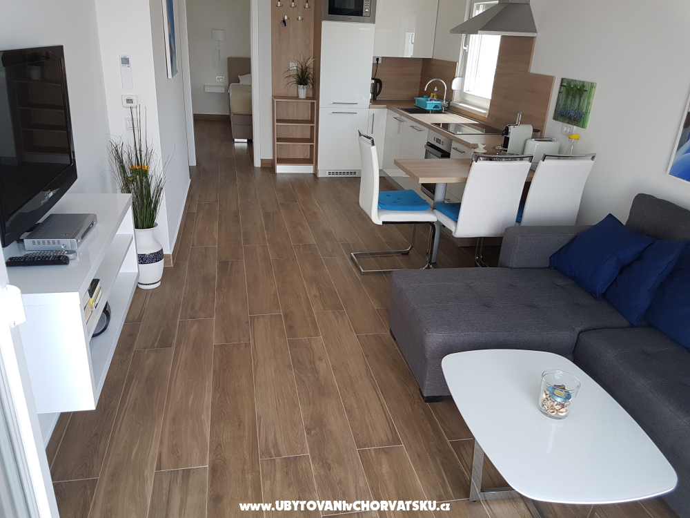 VILLA JEKA, MALINSKA - ostrov Krk Horv�torsz�g