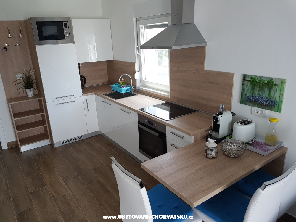 VILLA JEKA, MALINSKA - ostrov Krk Horv�torsz�g