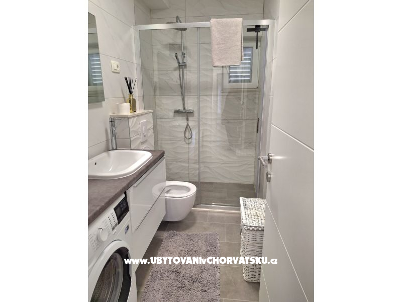 Apartment Slavka – Ferienwohnung Makarska, Kroatien – Foto 9