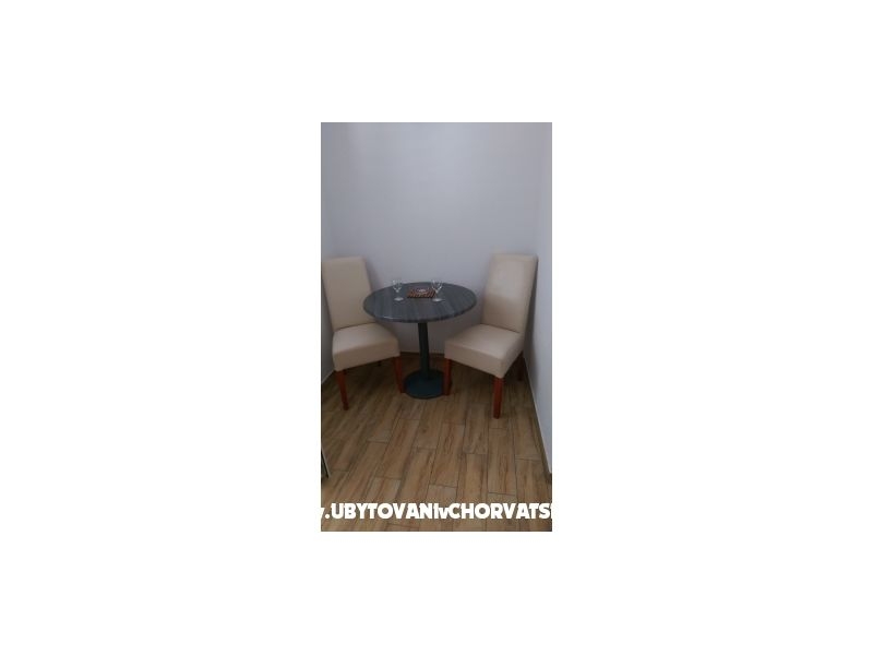 Appartements Dina – Ferienwohnung Makarska, Kroatien – Foto 4