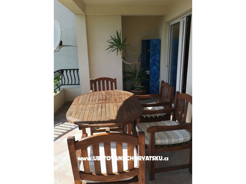 Appartements Garden paradise – Ferienwohnung Makarska, Kroatien – Foto 2