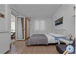Ferienwohnungen and rooms Rica - Makarska Kroatien