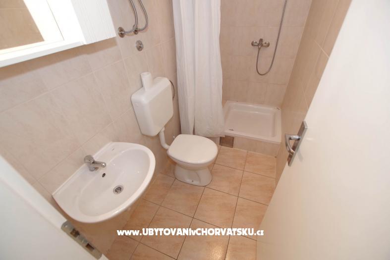 Downtown Ferienwohnungen + Free Parking – Ferienwohnung Makarska, Kroatien – Foto 8