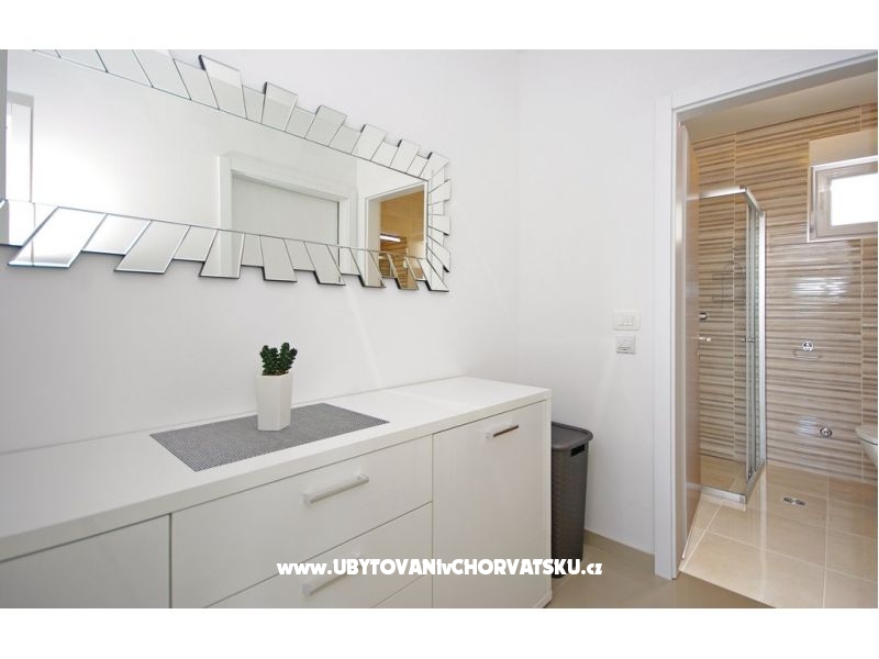 Lux AP6+2 jacuzzi – Ferienwohnung Makarska, Kroatien – Foto 13