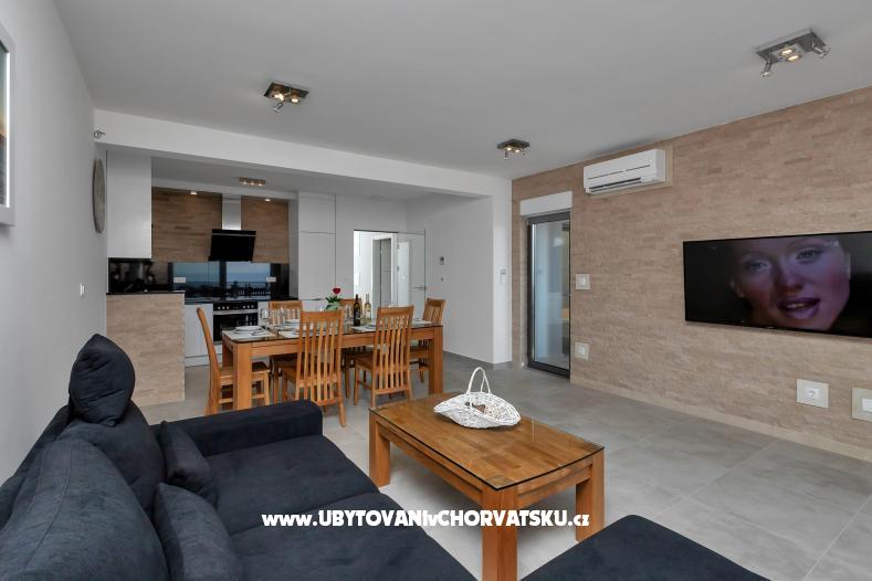 Hot Tub Luxury Ferienwohnungen + beach p – Ferienwohnung Makarska, Kroatien – Foto 5