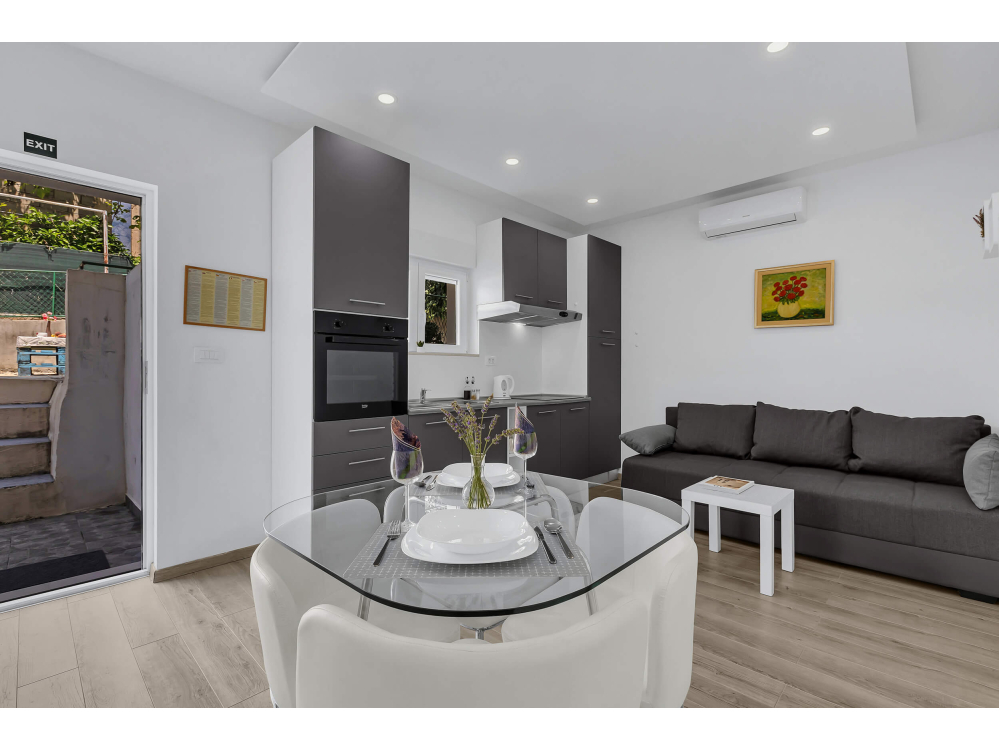 Sunny Garden Ferienwohnungen Ana - Makarska Kroatien