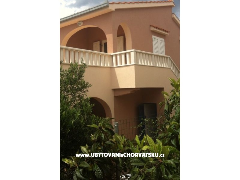 Apartment Cristian Sevid – Ferienwohnung Marina – Trogir, Kroatien – Foto 1