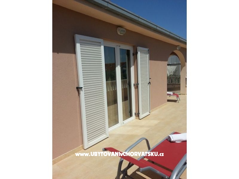 Apartment Cristian Sevid – Ferienwohnung Marina – Trogir, Kroatien – Foto 3