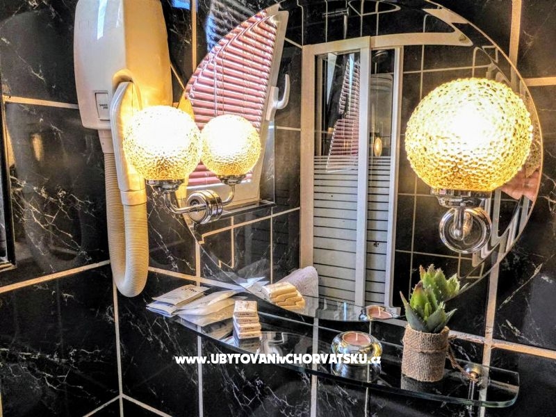 Apartment Elvis – Ferienwohnung Marina – Trogir, Kroatien – Foto 14