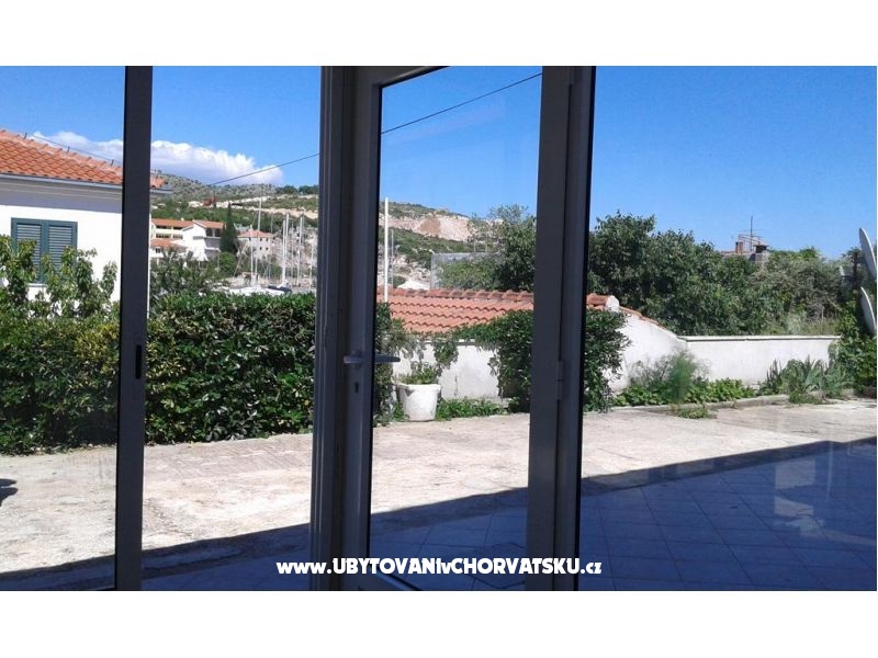 Apartment Gloria – Ferienwohnung Marina – Trogir, Kroatien – Foto 9